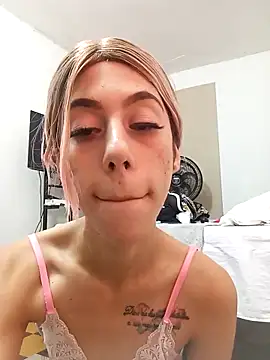 Darlyn tenderhot   online show from March 2026 04:38:01 AM