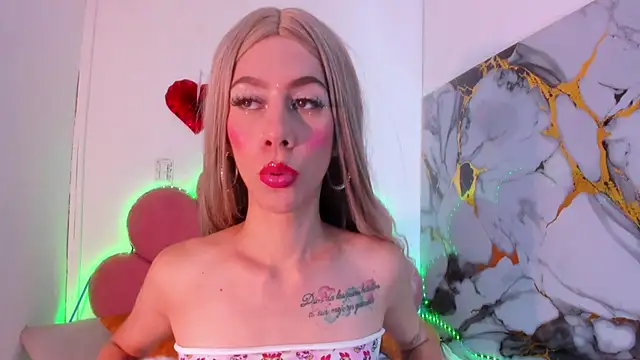 Darlyn tenderhot   online show from March 2026 07:58:01 PM