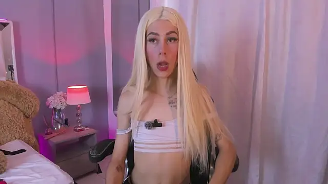 Darlyn tenderhot   online show from December 2025 12:40:02 PM