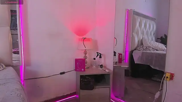 Darlyn tenderhot   online show from March 2026 05:40:01 PM