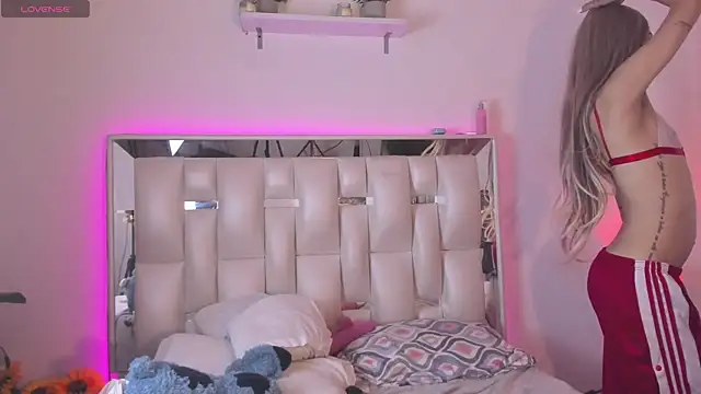 Darlyn tenderhot   online show from March 2026 04:47:02 PM