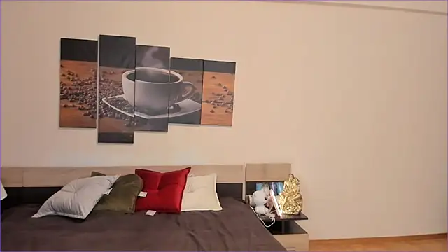 Snapshot of wavelover chatting on March 2026 06:48:01 PM wavelover online show from March 2026 06:48:01 PM