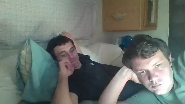 DeafGuyProud389 online show from November 2025 05:29:01 PM