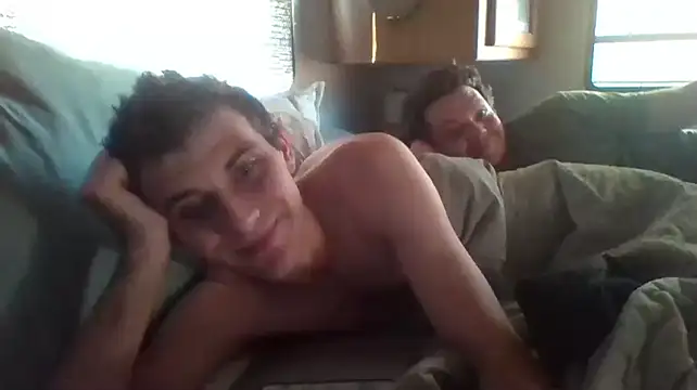 DeafGuyProud389 online show from November 2025 06:01:02 PM