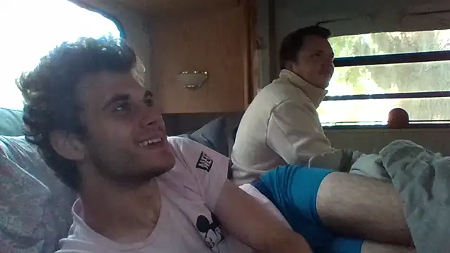 DeafGuyProud389 online show from September 2025 06:18:02 PM