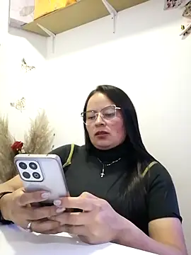 Daliz Leon online show from September 2025 10:50:02 PM