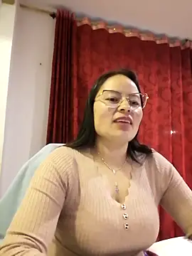 Daliz Leon online show from October 2025 02:02:01 AM