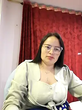 Daliz Leon online show from October 2025 01:40:01 AM