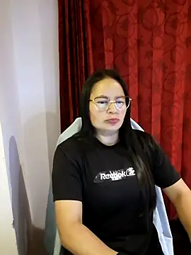 Daliz Leon online show from November 2025 11:16:02 PM