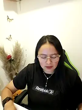 Daliz Leon online show from October 2025 02:37:02 AM