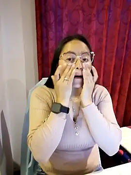 Daliz Leon online show from November 2025 10:35:02 PM