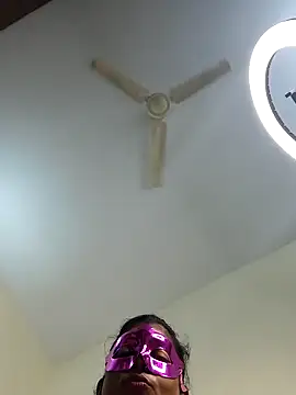 Snapshot of your_chandni04 chatting on October 2025 08:02:02 AM your chandni04 online show from October 2025 08:02:02 AM