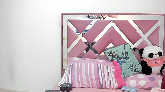 bellalumi online show from February 2026 04:31:02 AM