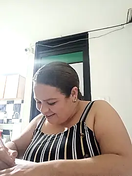 Miss Adriana01 online show from May 2026 10:14:01 PM