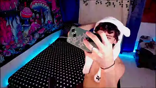 Thedoll ethan7 online show from April 2026 05:20:01 AM