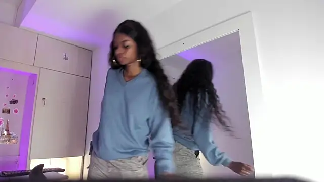 Stefannyevans  online show from February 2026 01:51:02 PM