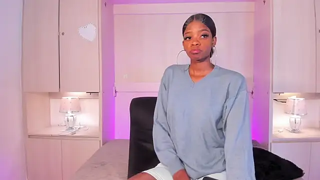 Stefannyevans  online show from May 2026 01:20:02 PM