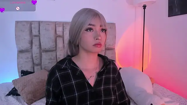 EmystarX online show from December 2025 01:17:01 AM