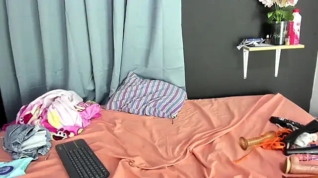 TeensNews18 online show from November 2025 12:49:02 AM