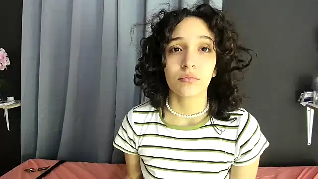 TeensNews18 online show from October 2025 12:13:02 PM