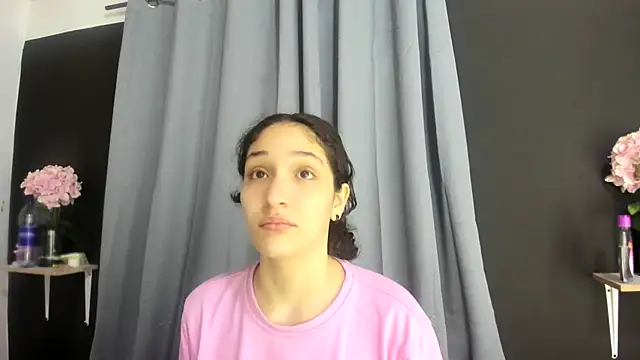 Snapshot of TeensNews18 chatting on January 2026 12:01:01 PM TeensNews18 online show from January 2026 12:01:01 PM