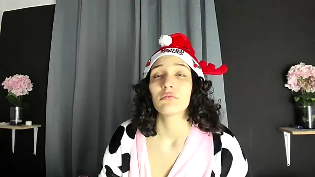 Snapshot of TeensNews18 chatting on December 2025 11:45:01 AM TeensNews18 online show from December 2025 11:45:01 AM