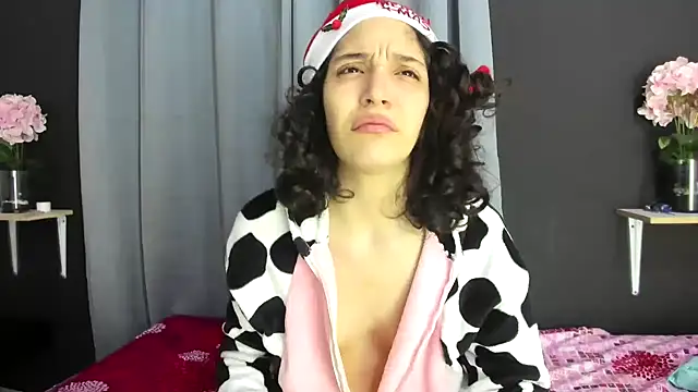 Snapshot of TeensNews18 chatting on December 2025 11:36:02 AM TeensNews18 online show from December 2025 11:36:02 AM