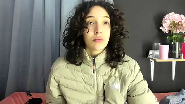 TeensNews18 online show from November 2025 12:21:02 PM