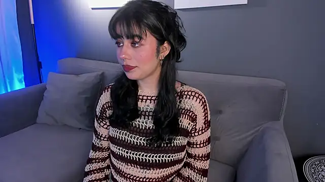 flower smith  online show from November 2025 11:43:02 AM