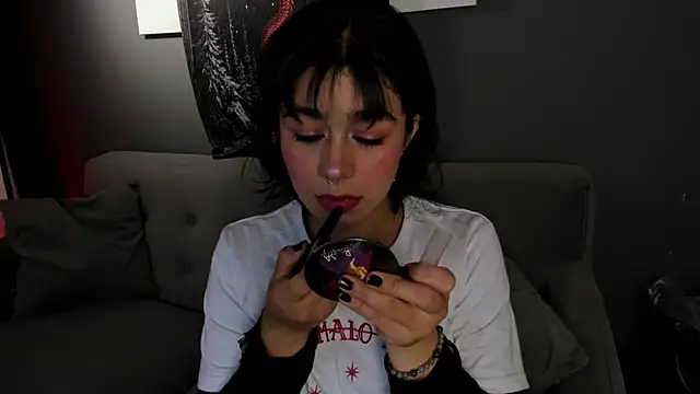 flower smith  online show from February 2026 11:43:02 AM