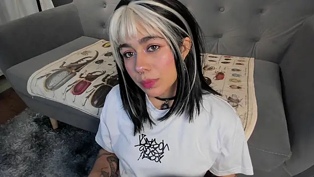 flower smith  online show from March 2026 11:48:02 AM