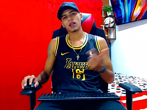 Snapshot of cristian_tayron1 chatting on July 2026 01:52:05 PM cristian tayron1 online show from July 2026 01:52:05 PM