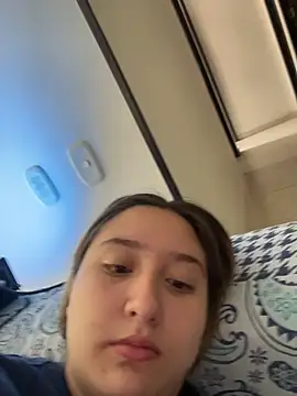 MoraInFire online show from December 2025 06:07:01 PM