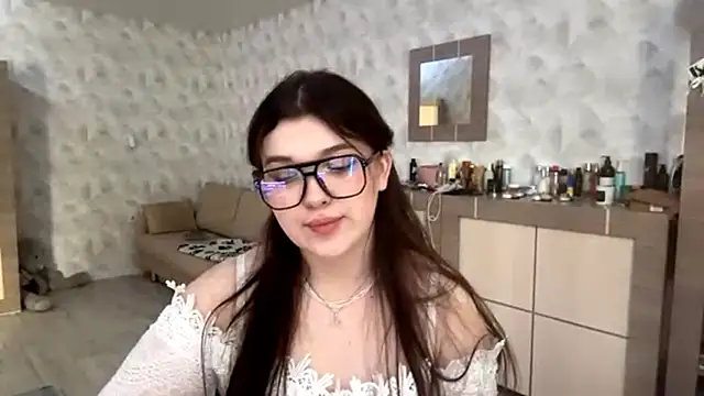 CarylWeatherholtz online show from December 2025 10:21:02 AM