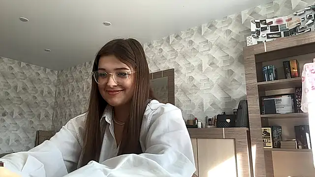 CarylWeatherholtz online show from September 2025 01:22:01 PM