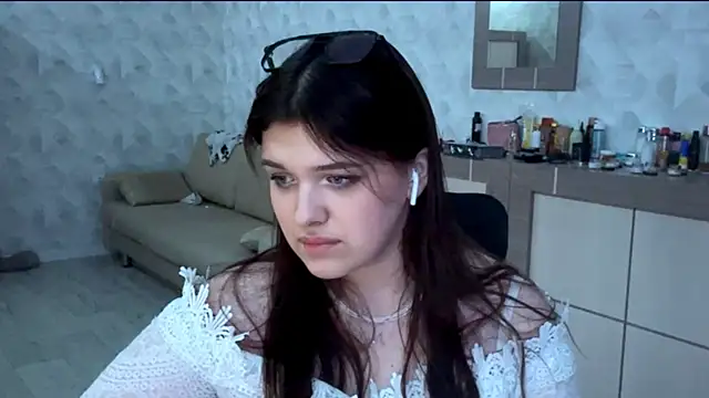 CarylWeatherholtz online show from December 2025 08:04:02 PM