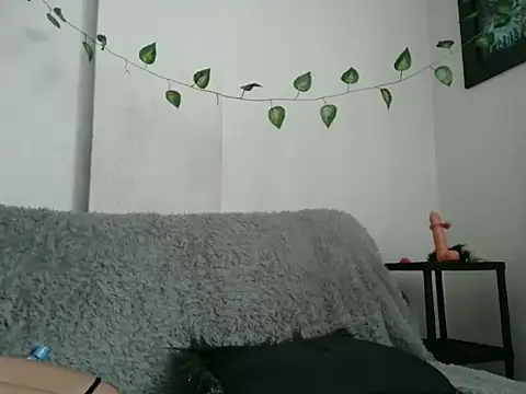 LupinkDemian online show from November 2025 01:43:01 PM