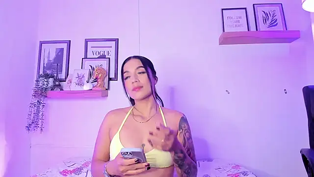 GabiHills online show from May 2026 02:01:02 AM