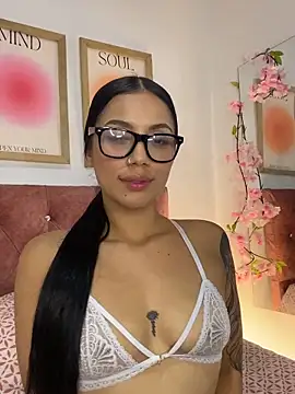 GabiHills online show from December 2025 07:25:02 PM