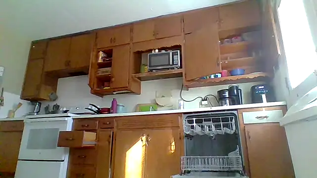 Bored Grandma online show from February 2026 09:45:01 PM