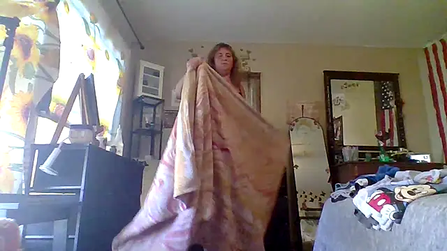 Snapshot of Bored_Grandma chatting on September 2025 07:20:01 PM Bored Grandma online show from September 2025 07:20:01 PM
