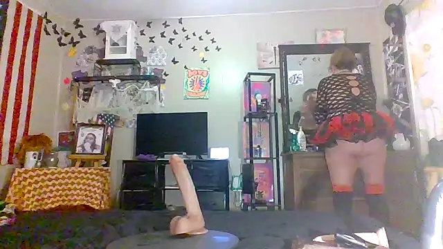 Snapshot of Bored_Grandma chatting on October 2025 08:14:02 AM Bored Grandma online show from October 2025 08:14:02 AM