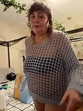 Bored Grandma online show from April 2026 04:31:02 AM