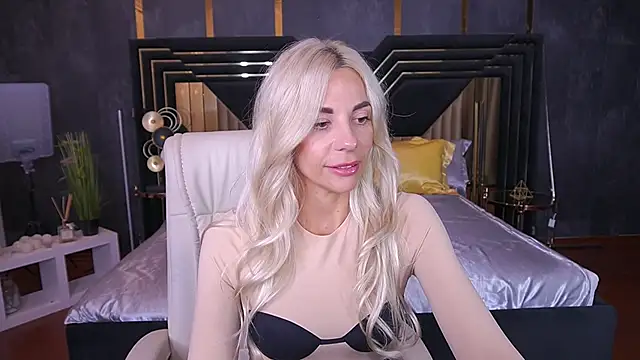 Snapshot of BellaRayyy chatting on October 2025 07:59:02 PM BellaRayyy online show from October 2025 07:59:02 PM
