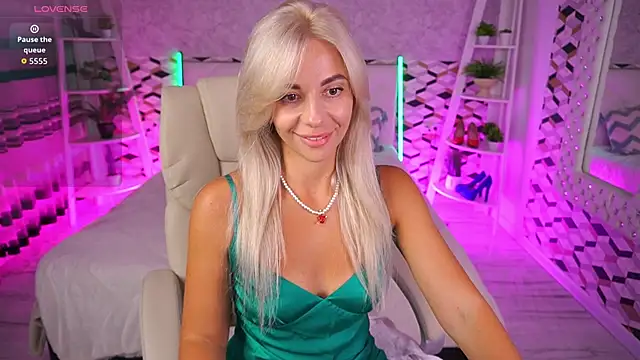 BellaRayyy online show from June 2026 08:14:02 PM