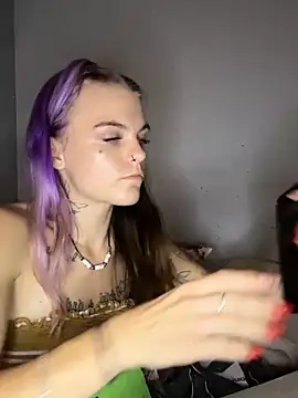 ittybittymeryssa online show from November 2025 10:41:02 PM