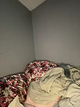 ittybittymeryssa online show from November 2025 06:11:01 PM