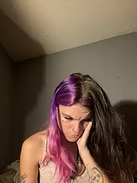 ittybittymeryssa online show from November 2025 01:48:02 PM