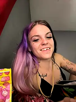 ittybittymeryssa online show from November 2025 11:15:01 PM