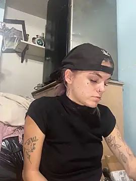 ittybittymeryssa online show from December 2025 10:46:02 PM